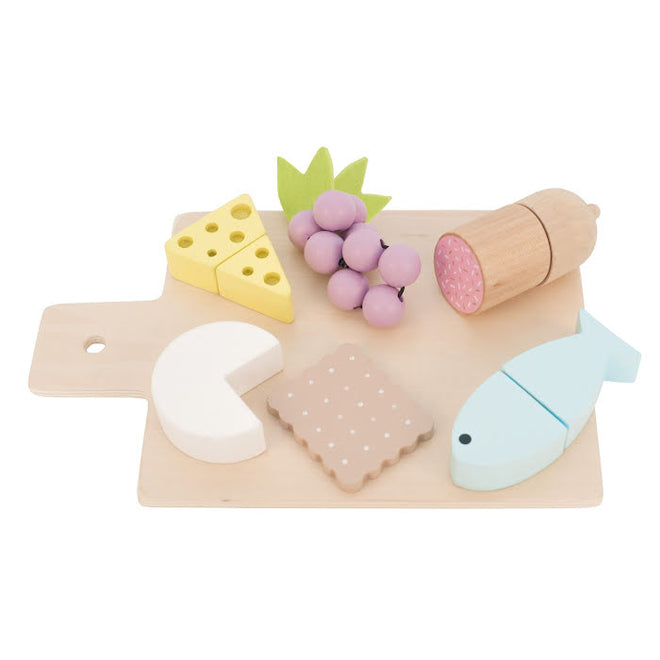 PLAY FOOD &amp; TEA SETS