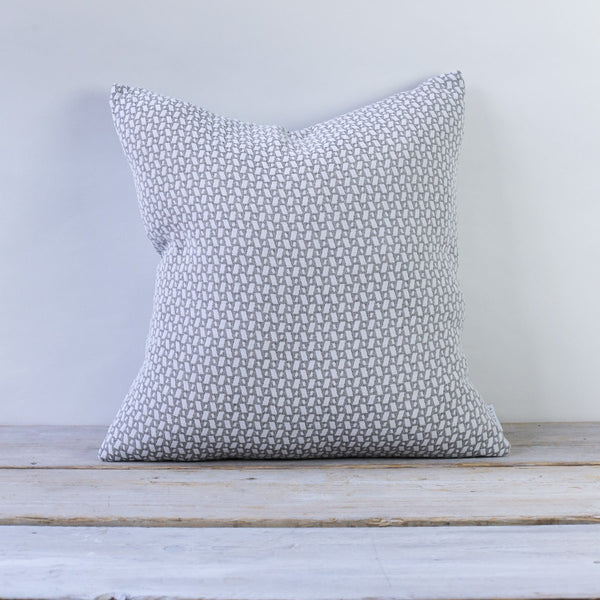 FYN GEOMETRIC CUSHION - GREY