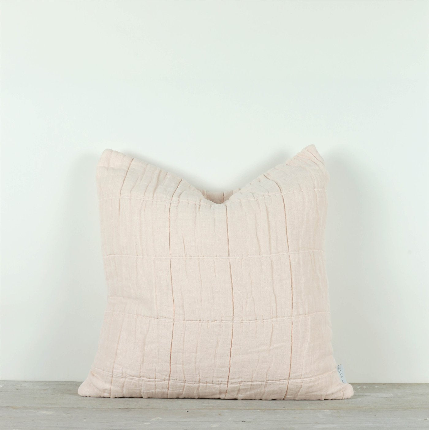 NORA GRID CUSHION - SHELL