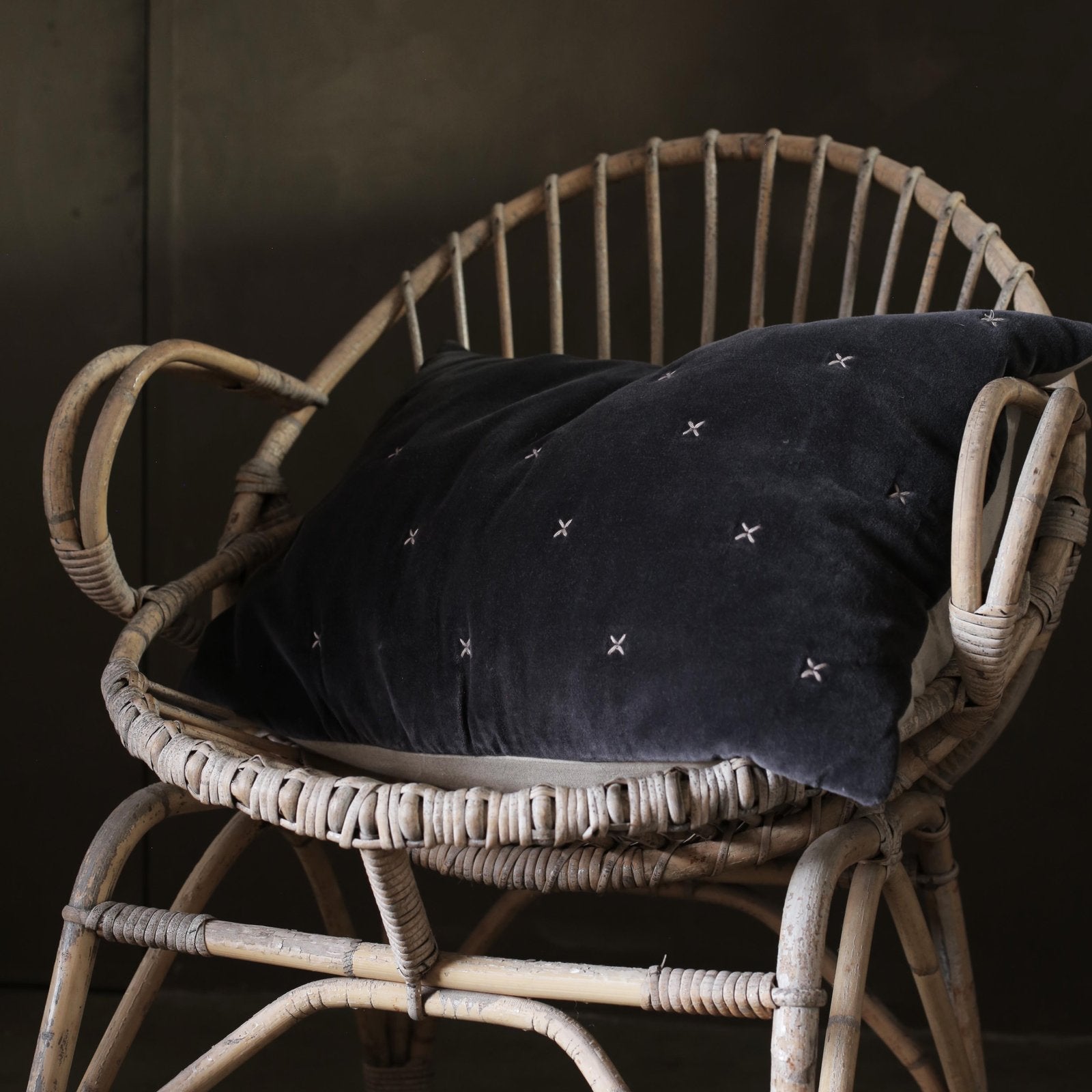 ABY DARK GREY VELVET CUSHION