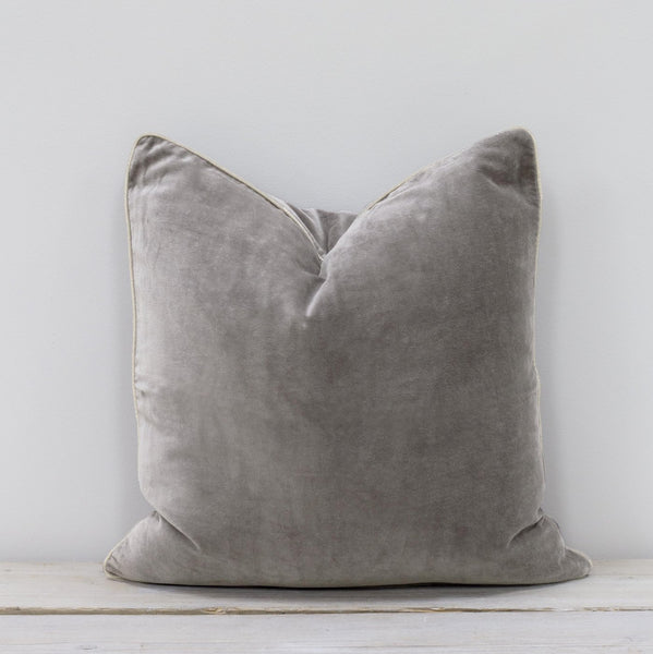 UNARI VELVET CUSHION - TAUPE