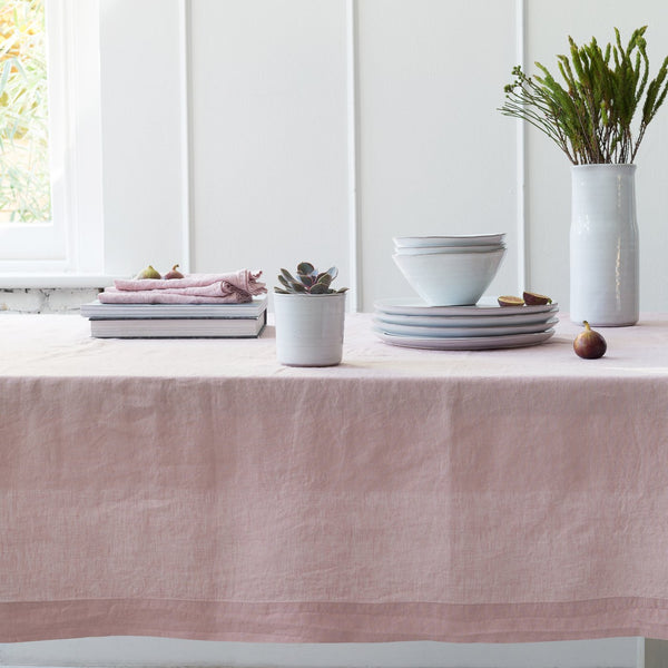 LINEN TABLECLOTH BLUSH PINK