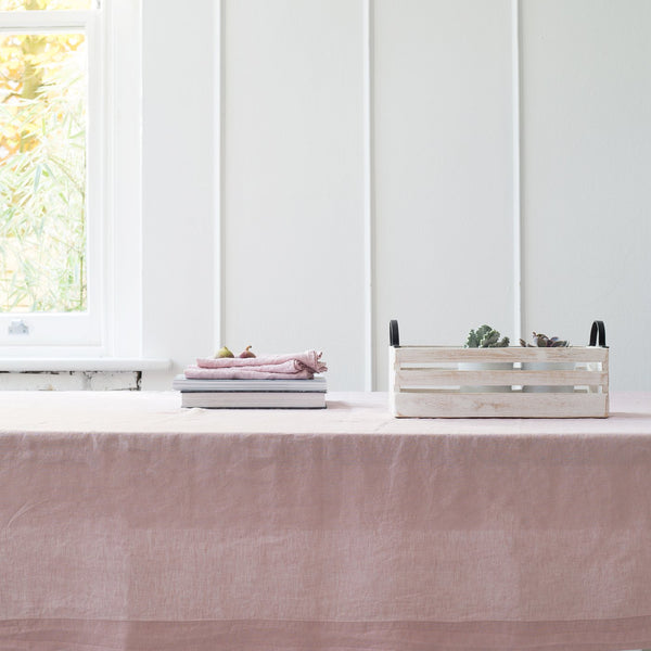 LINEN TABLECLOTH BLUSH PINK