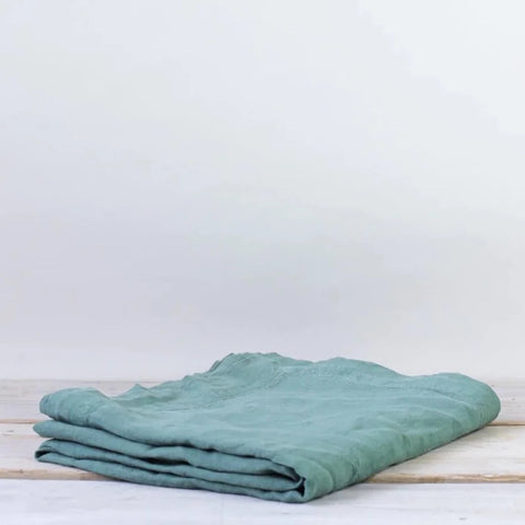 LINEN TABLECLOTH SEA GREEN