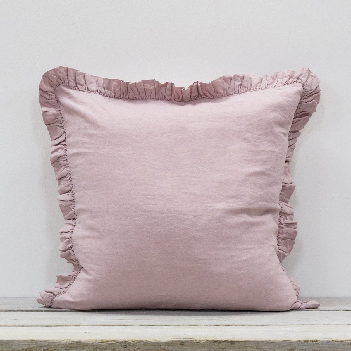 OLIVIA RUFFLE 100% LINEN PILLOW - BLUSH