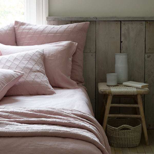 STOCKHOLM CUSHION - BLUSH