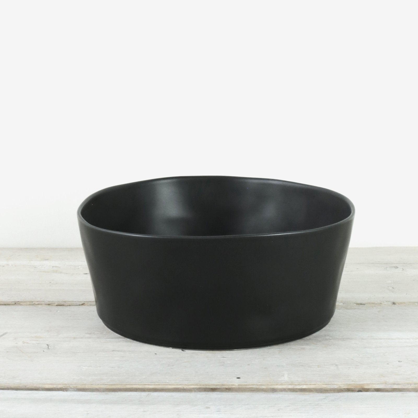 KURO CERAMIC SERVING BOWL