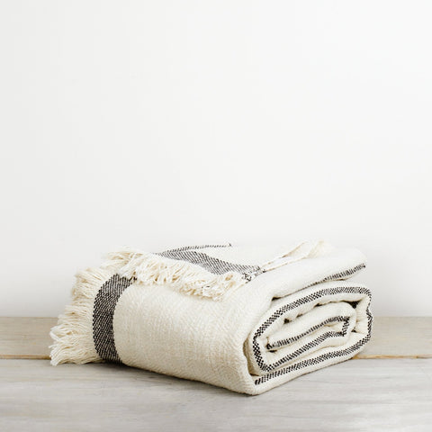 ANDAS COTTON THROW